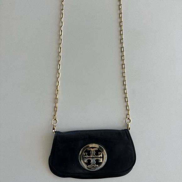 Tory Burch Black Leather Crossbody Bag With Gold Chain - Picture 4 of 10
